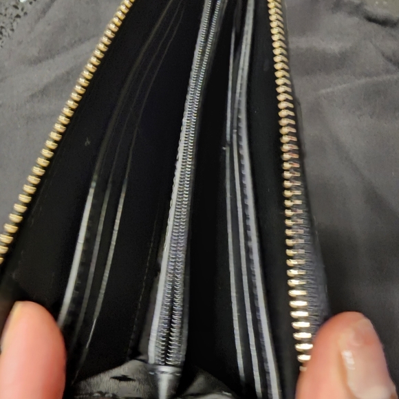 Kate Spade of New York black pebblestone crossbody bag - Picture 6 of 6